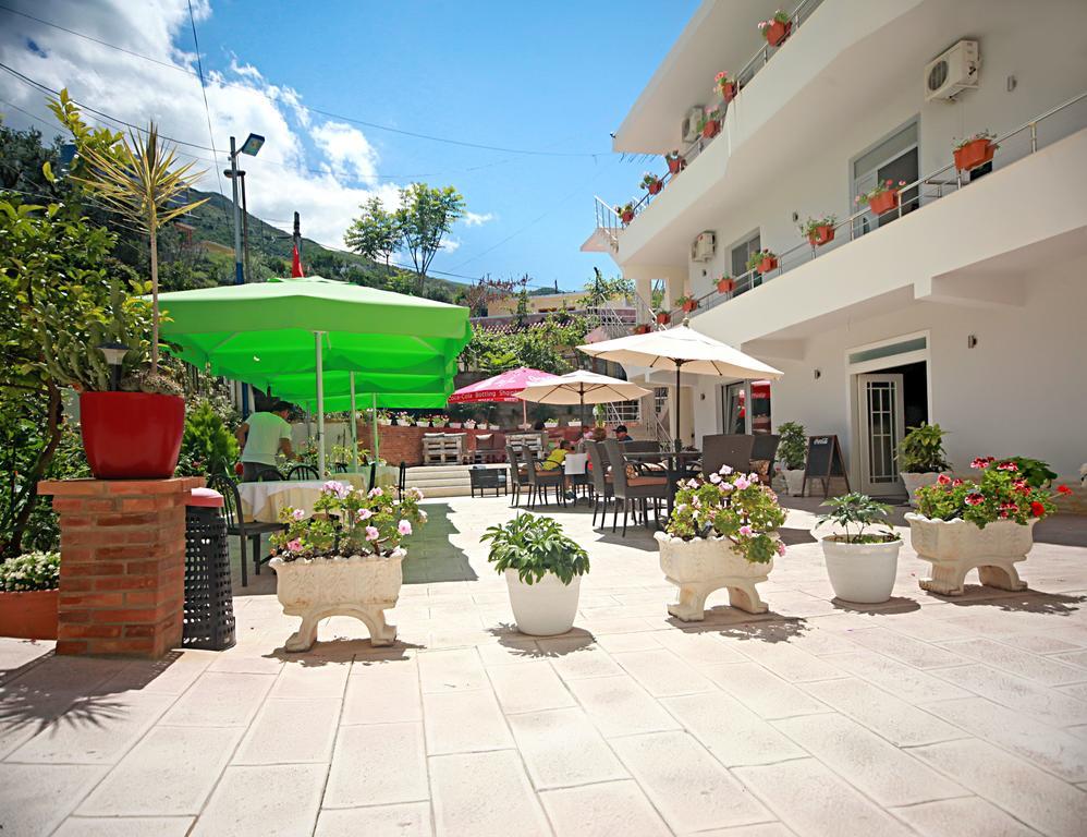 Hotel Nika Vlore Exterior photo